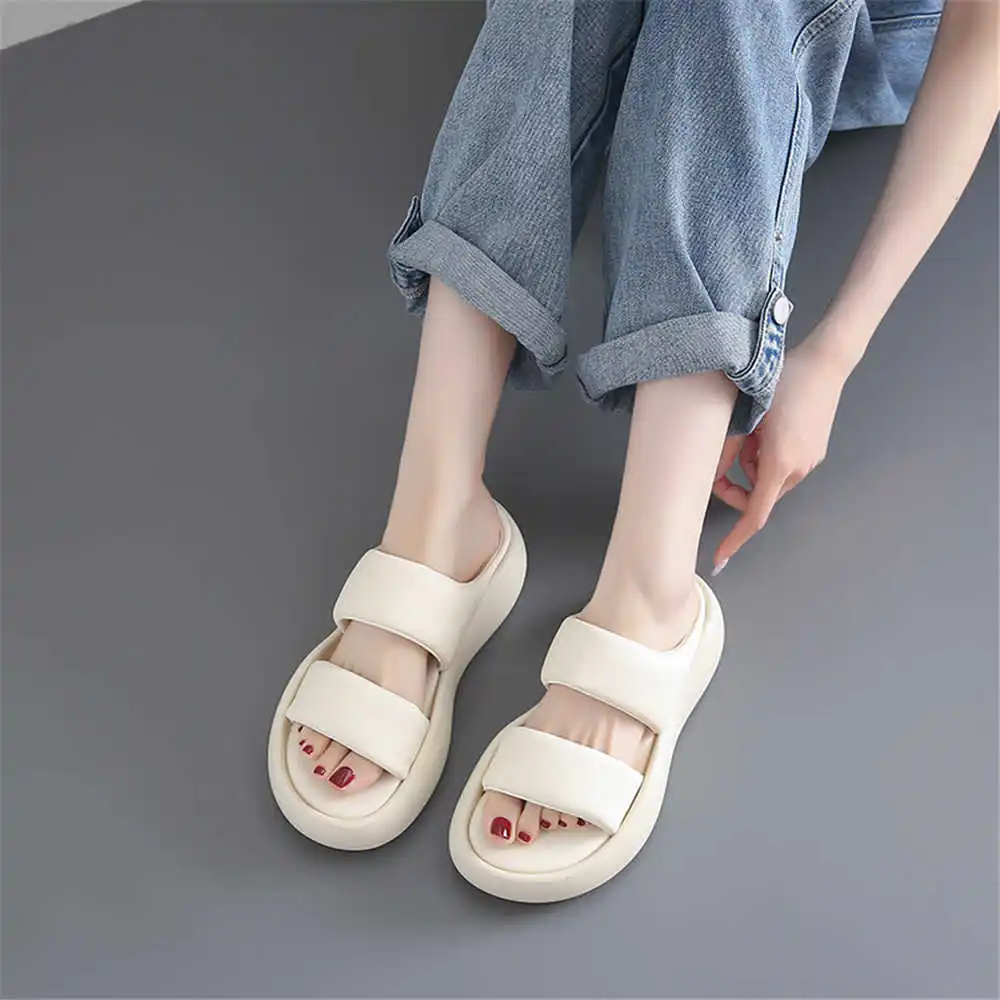 Size 39 Strips Summer Shoes Sa – High Tech Office Room Bewertung und Preis